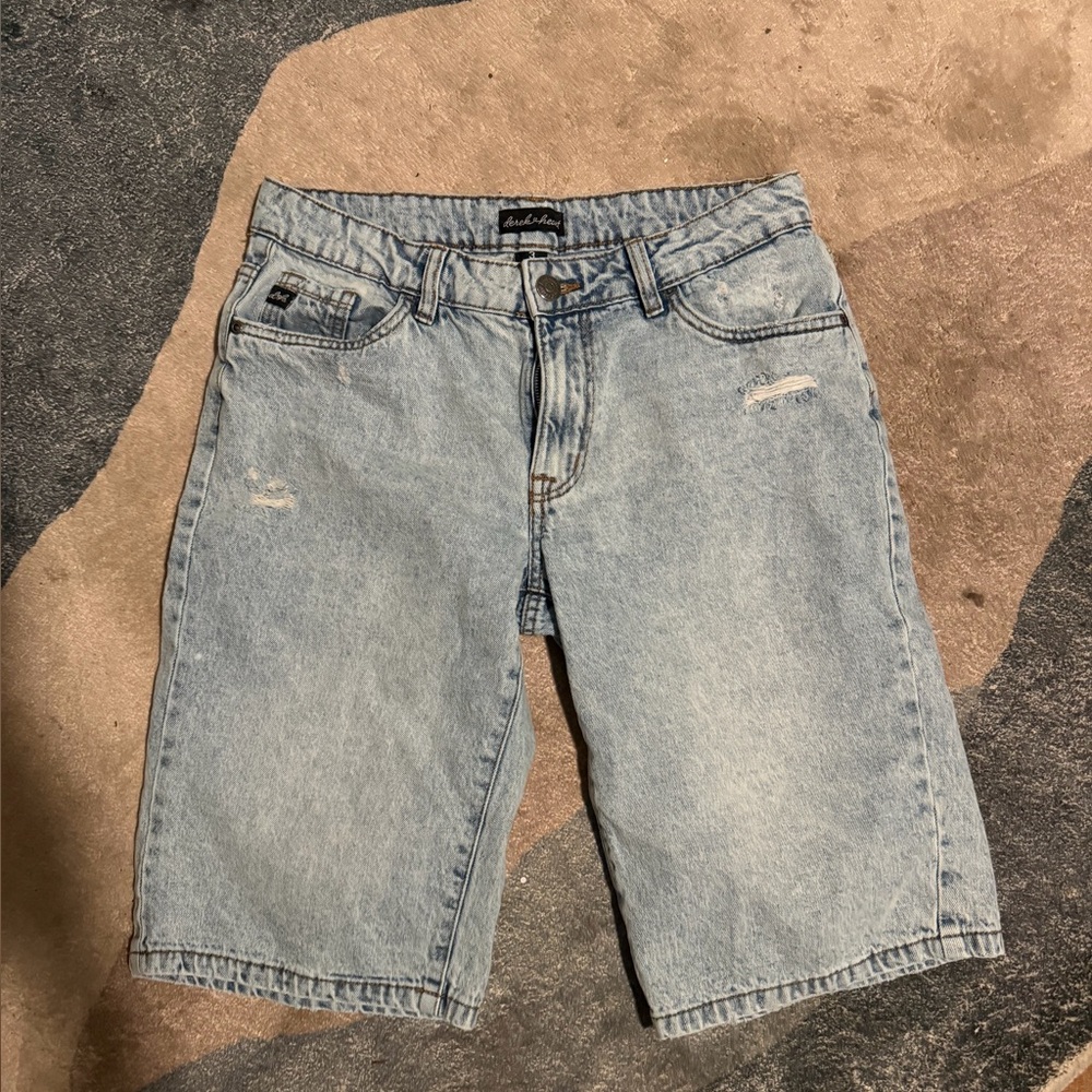 Derrek Heart Classic Light Wash Jorts